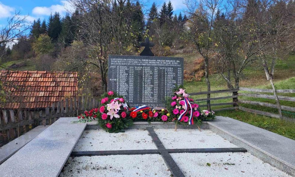 Парастос поводом стравичног страдања становника села Раковац у новембру 1943.године